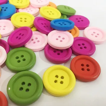 100pcs criativo desenho animado colorido 4holes madeira botões 15-25mm madeira botões decorativos para artesanato de costura, botões decorativos